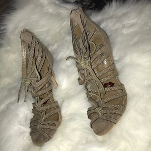Gray heels